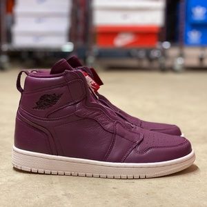 Nike Air Jordan 1 Retro High Top Womens Shoes Mult